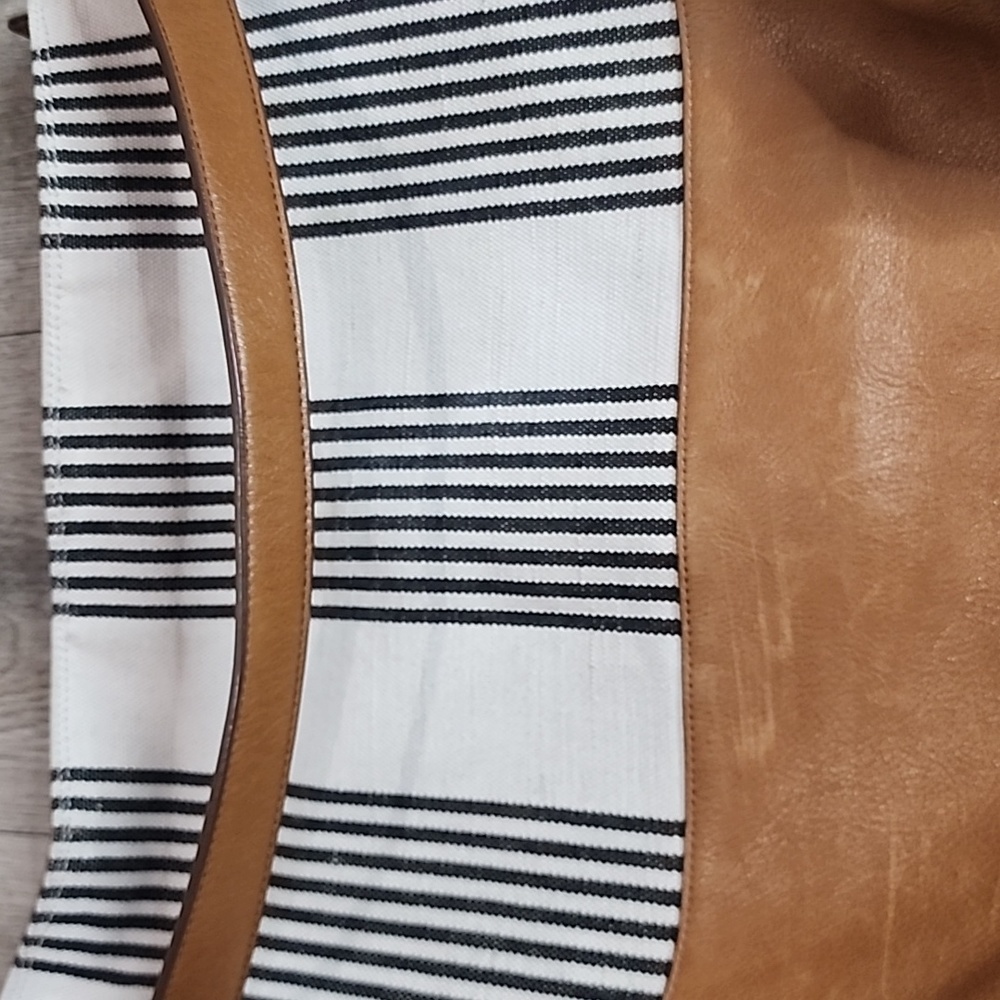 Fossil Maya hobo canvass cow hide leater trim bag - Picture 6 of 9